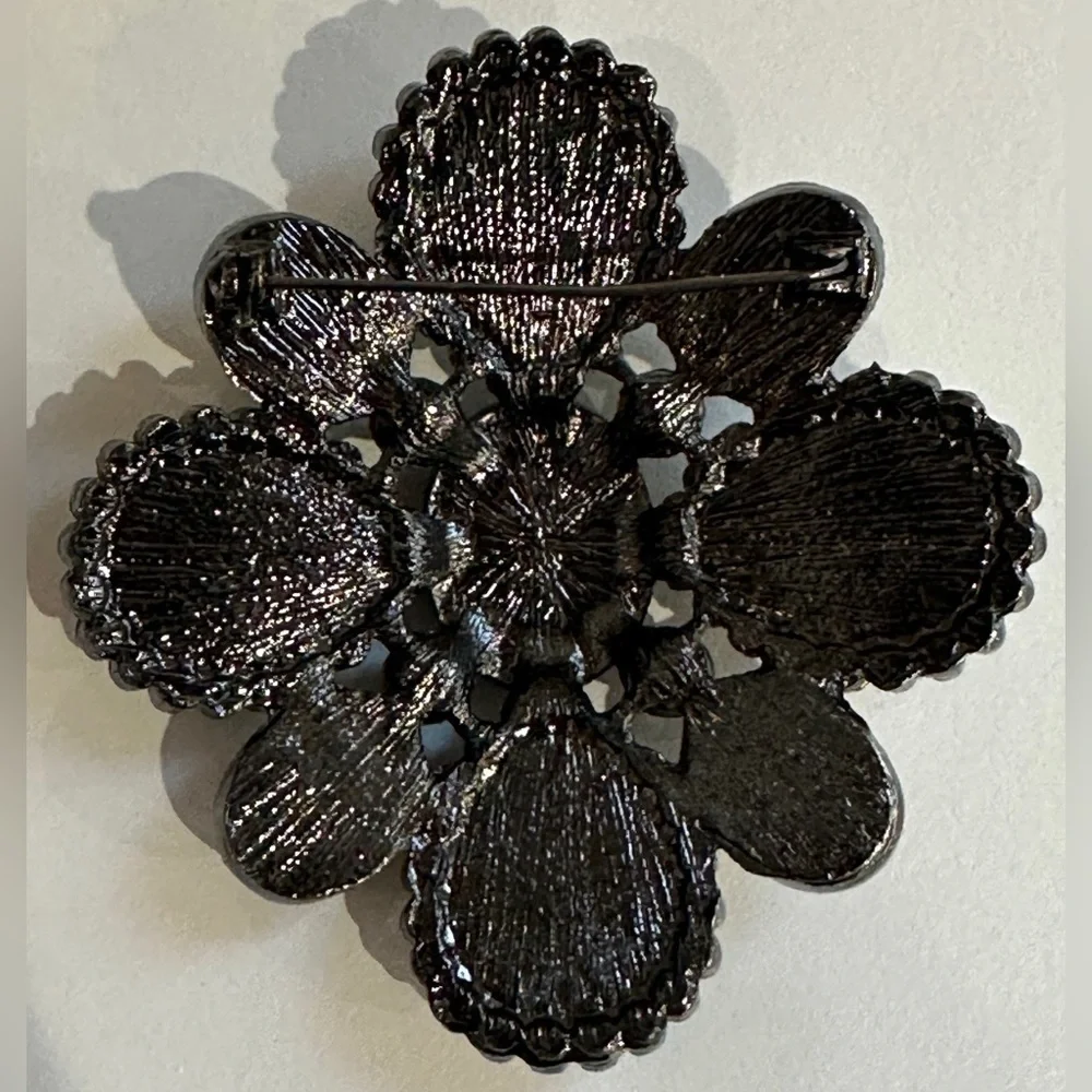 Vintage Black Cameo Brooch and Earring Set – Perfect Condition